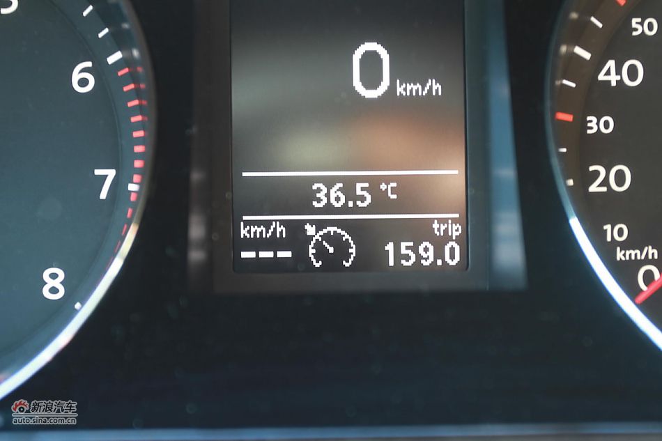 新迈腾(B7L)1.8TSI自动尊贵型内饰功能