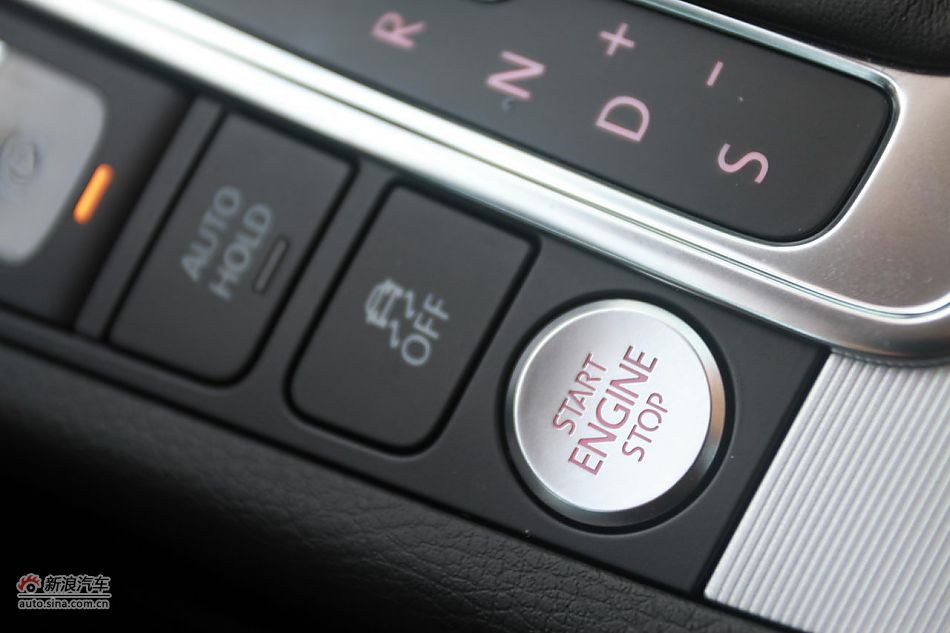 新迈腾(B7L)1.8TSI自动尊贵型内饰功能