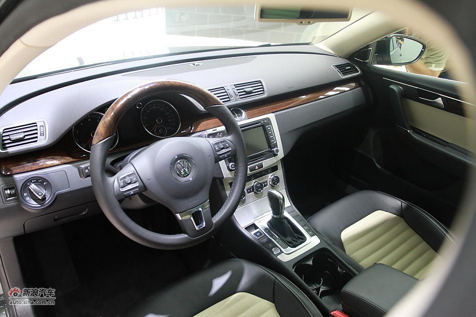 新迈腾(B7L)3.0L V6旗舰版内饰