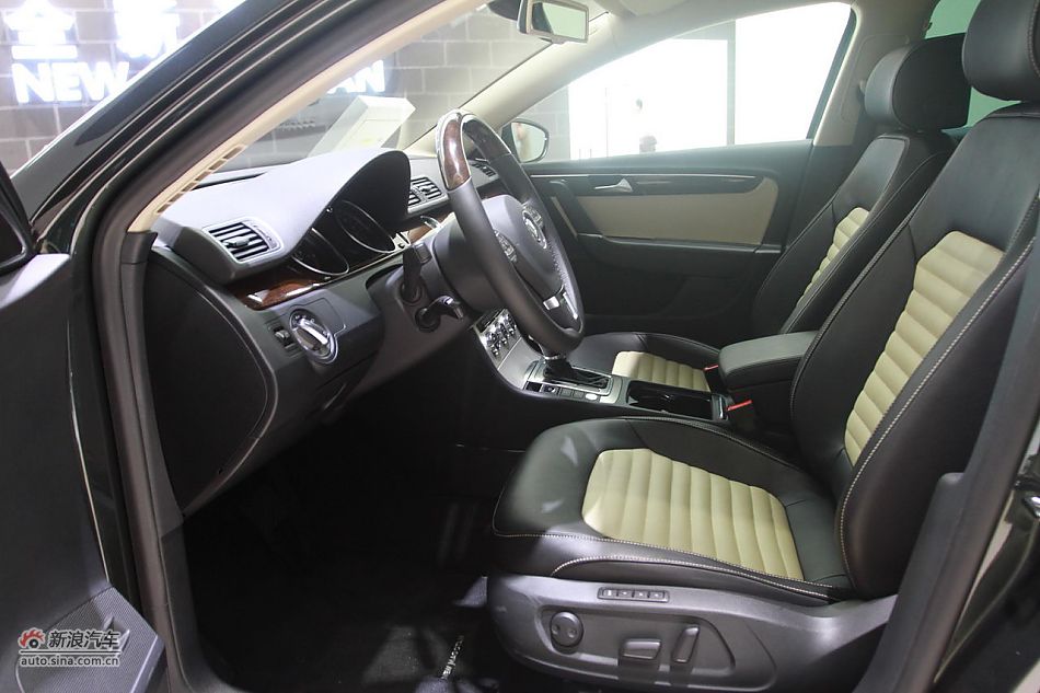 新迈腾(B7L)3.0L V6旗舰版内饰
