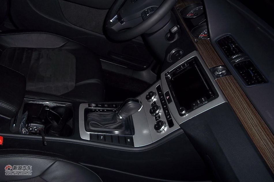 全新一代迈腾内饰及细节