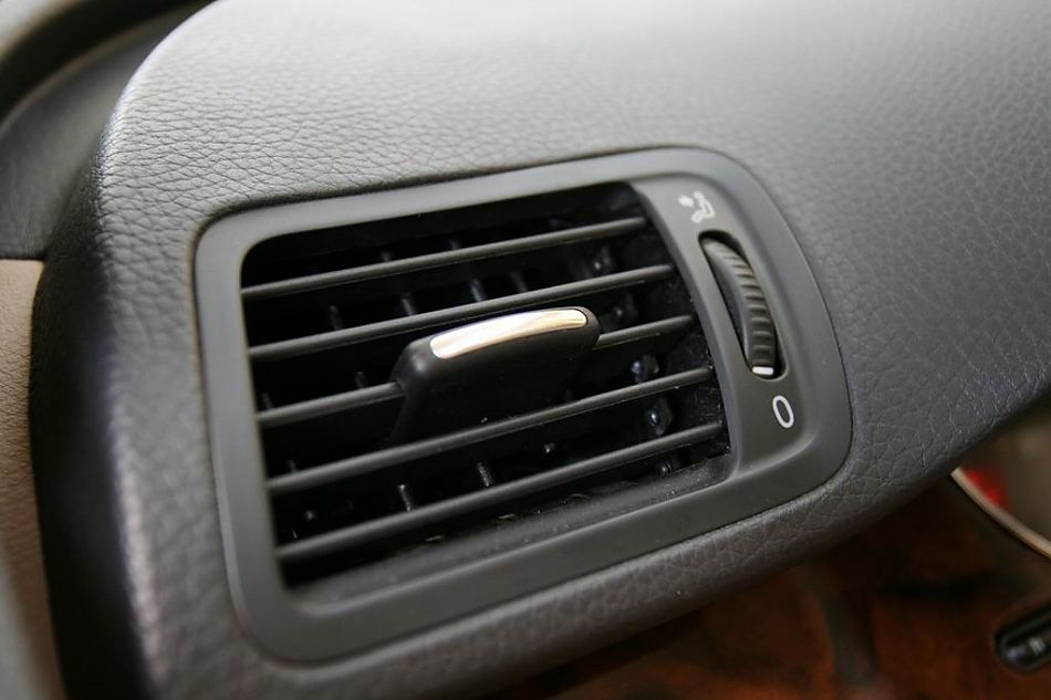 迈腾2.0TSI舒适型手自一体内饰图片