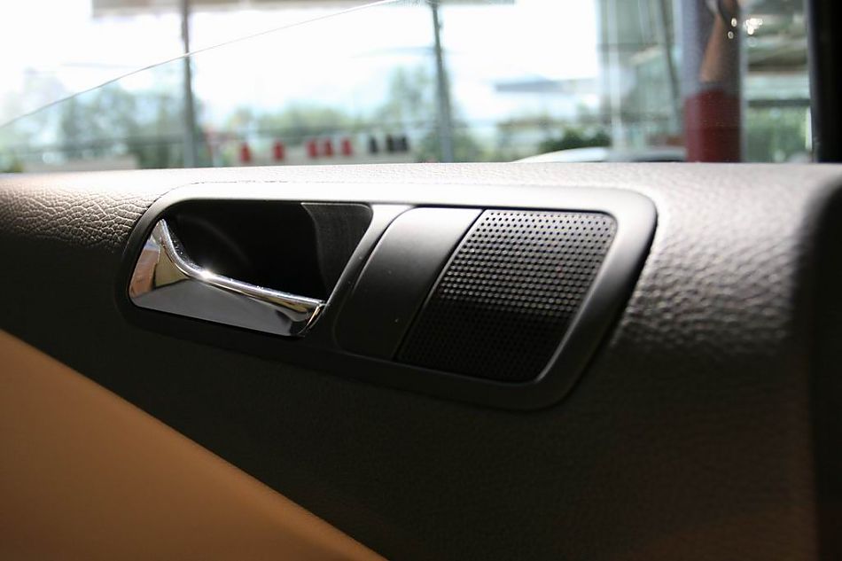 迈腾2.0TSI舒适型手自一体内饰图片