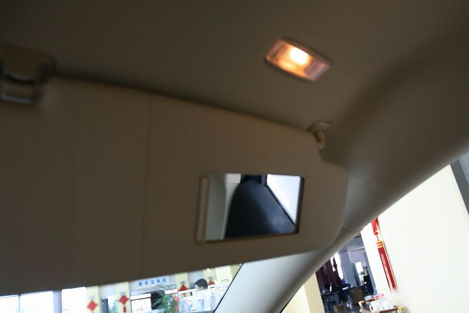 迈腾2.0TSI舒适型手自一体内饰图片