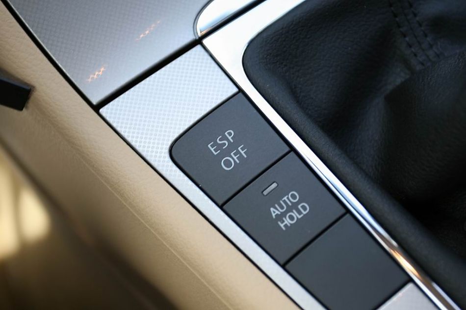 迈腾1.8TSI舒适型手动版内饰