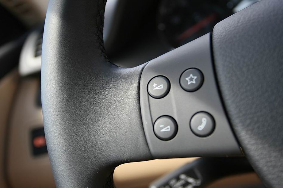 迈腾1.8TSI舒适型手动版内饰