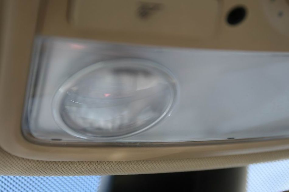 迈腾1.8TSI手自一体豪华型导航版内饰