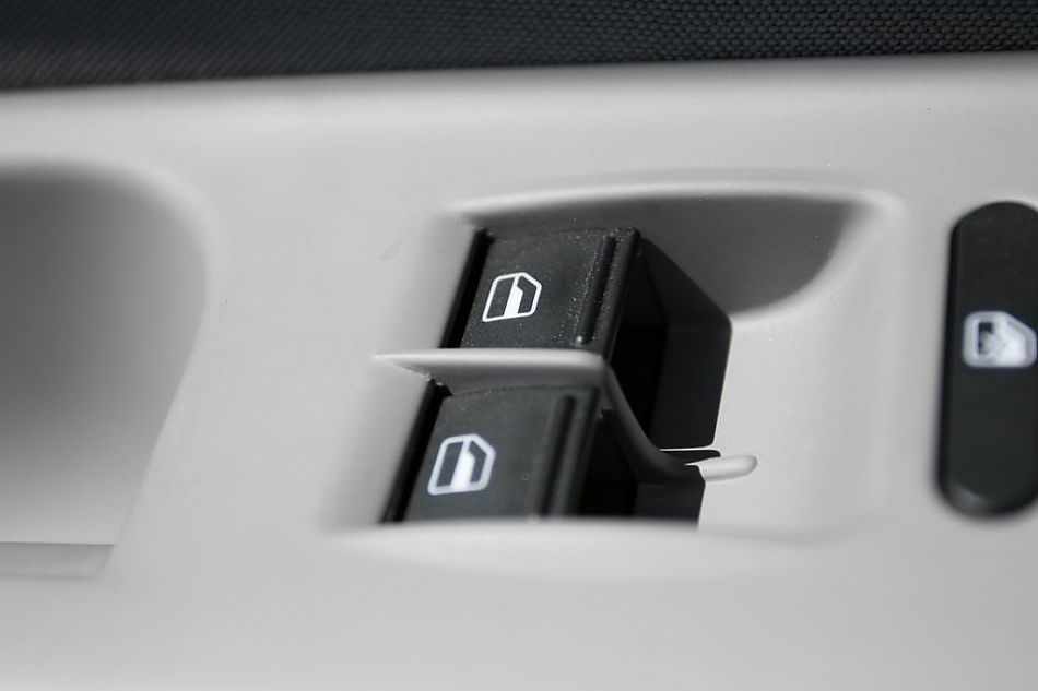 迈腾2.0标准型手动挡内饰图