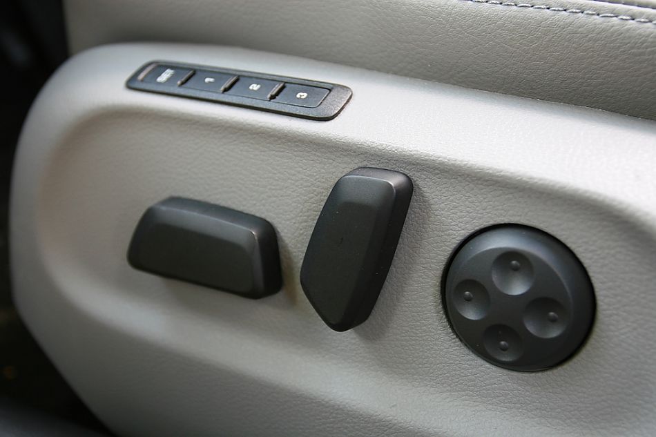 一汽大众迈腾DSG内饰图