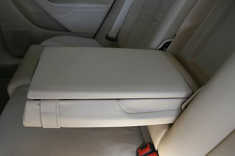 迈腾2.0TSI舒适型手自一体内饰图片