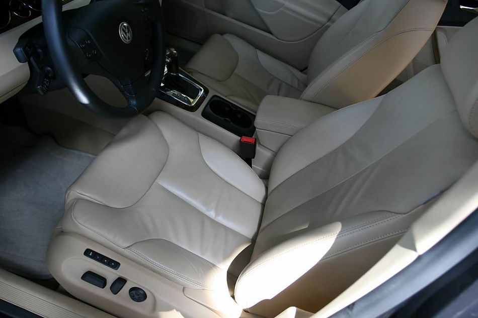 迈腾2.0TSI舒适型手自一体内饰图片