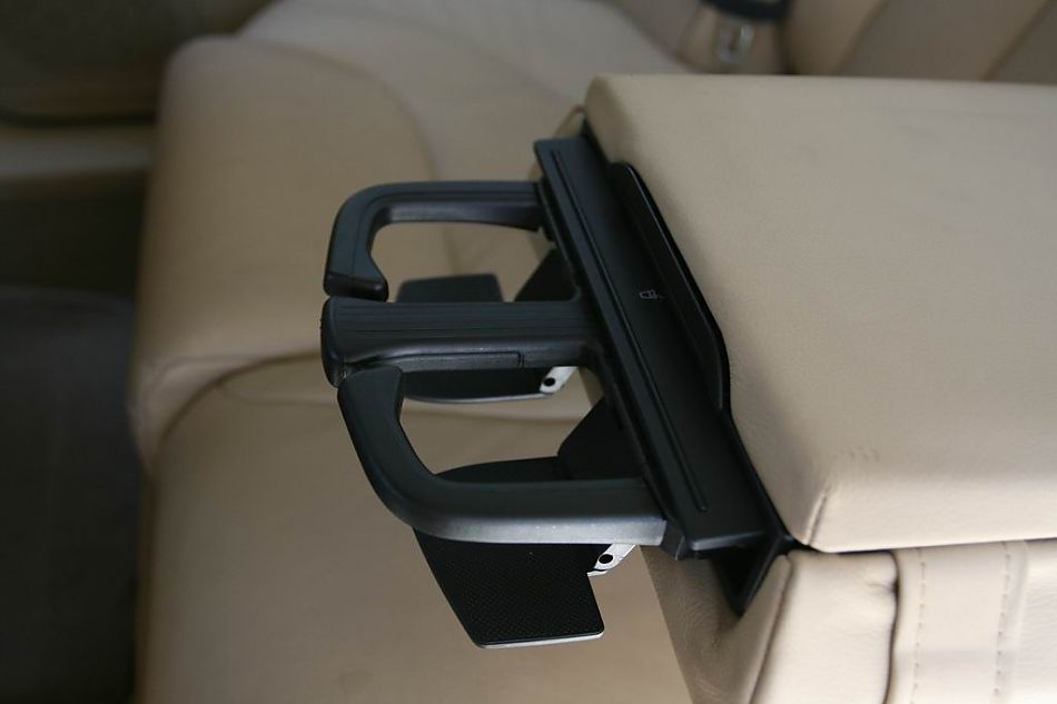 迈腾2.0TSI舒适型手自一体内饰图片