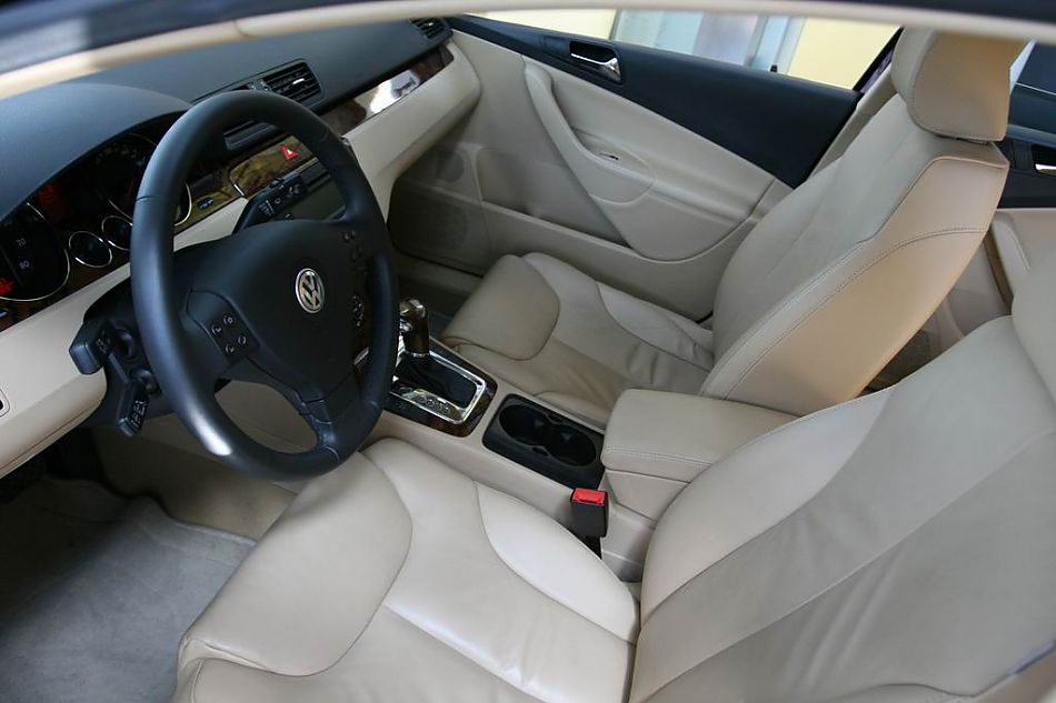 迈腾2.0TSI舒适型手自一体内饰图片