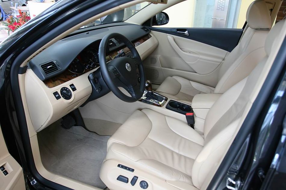 迈腾2.0TSI舒适型手自一体内饰图片