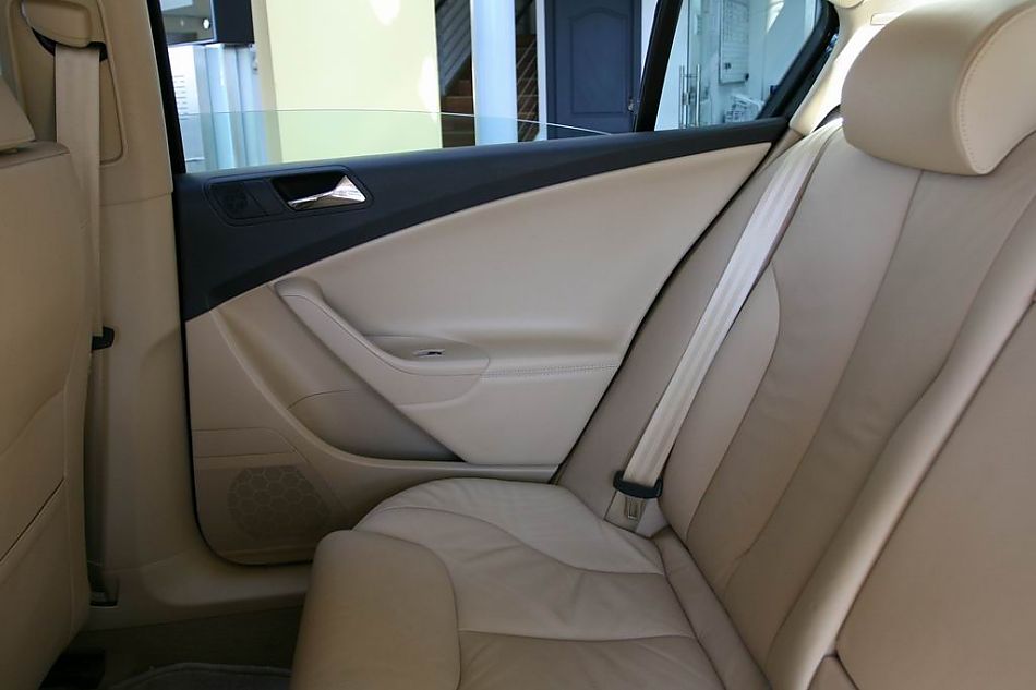 迈腾2.0TSI舒适型手自一体内饰图片