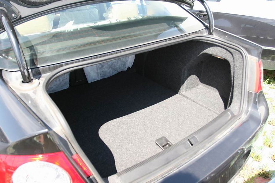 迈腾1.8TSI舒适型手动版内饰