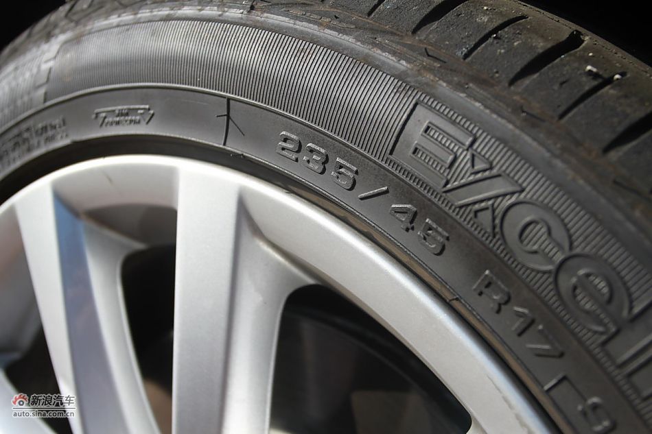 新迈腾(B7L)1.8TSI自动尊贵型外观细节