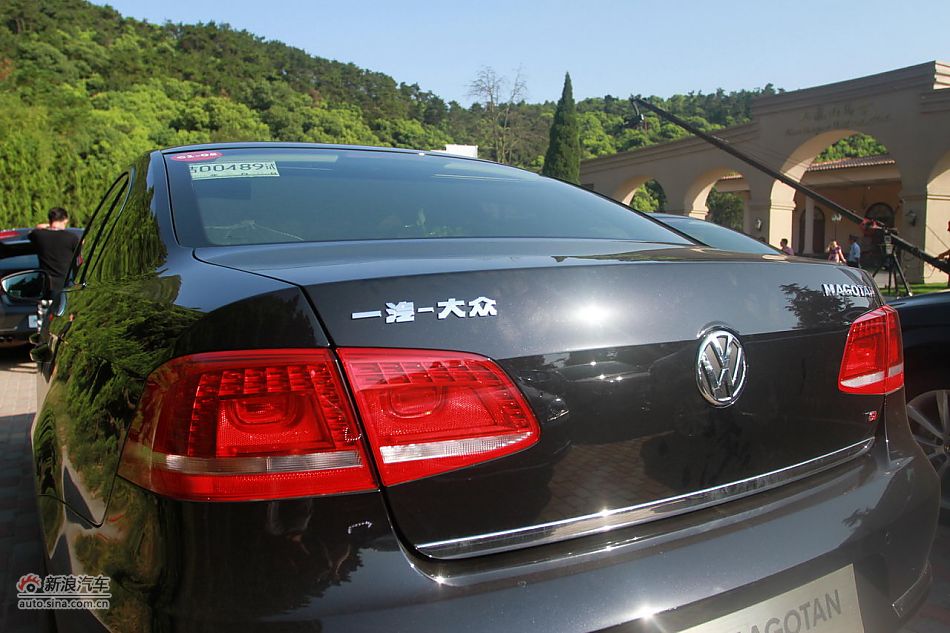 新迈腾(B7L)1.8TSI自动尊贵型外观细节