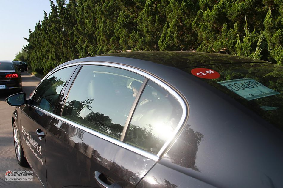 新迈腾(B7L)1.8TSI自动尊贵型外观细节