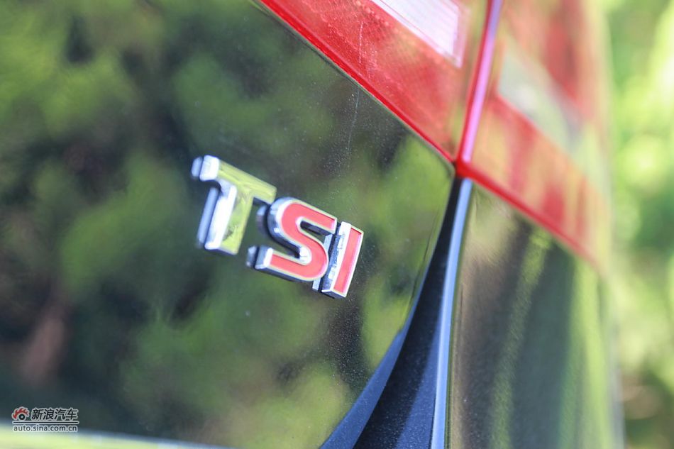 新迈腾(B7L)1.8TSI自动尊贵型外观细节