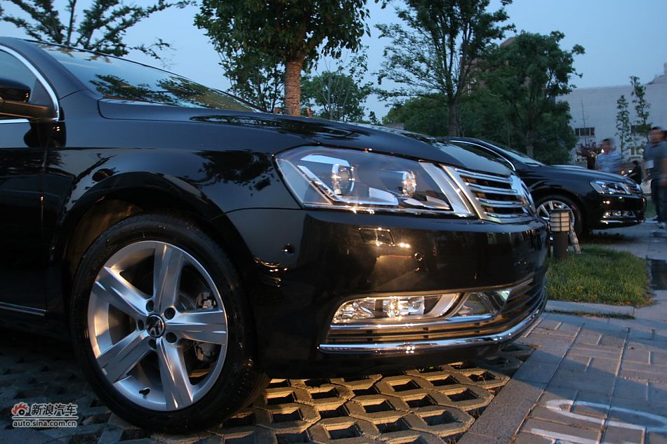 全新一代迈腾外观及细节