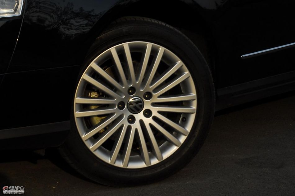 2011款迈腾试车实拍图-外观