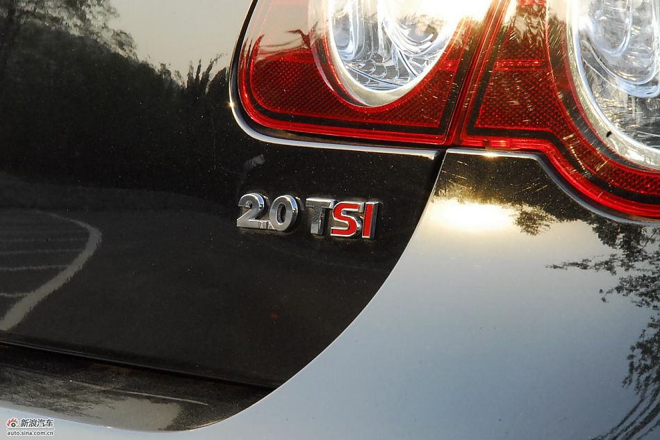 2011款迈腾试车实拍图-外观