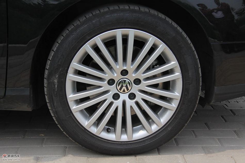 2011款迈腾试车实拍图-外观