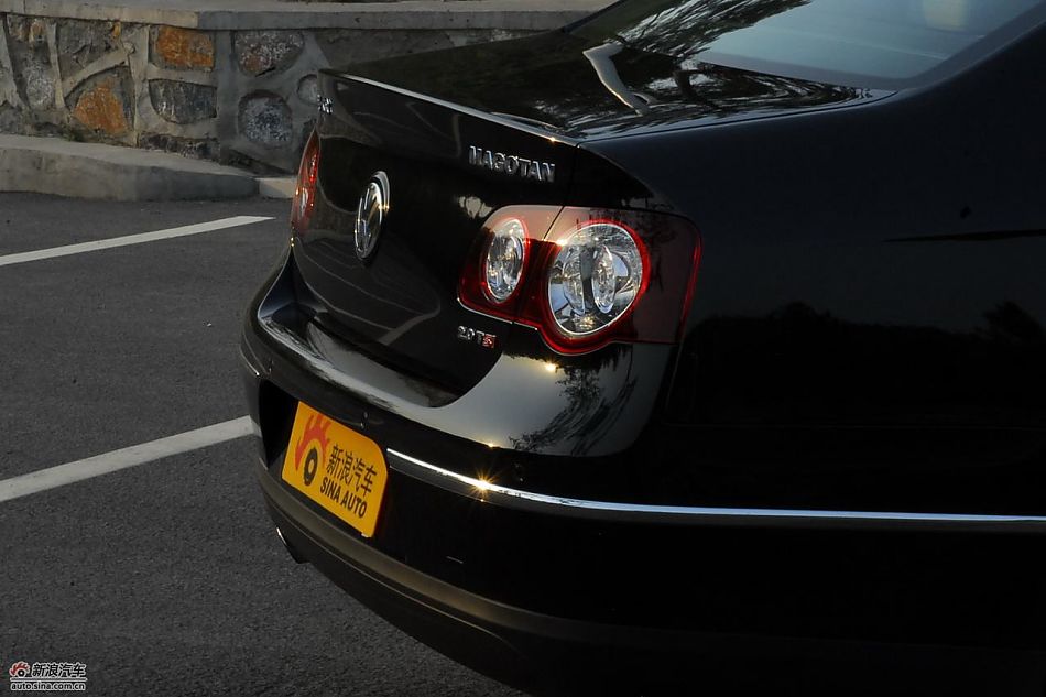 2011款迈腾试车实拍图-外观