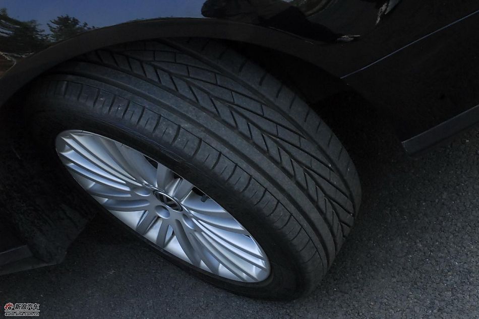 2011款迈腾试车实拍图-外观