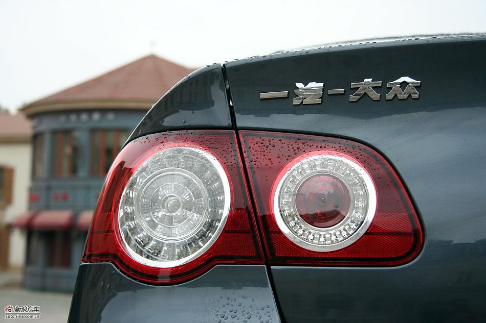 2011款迈腾2.0TSI外观实拍