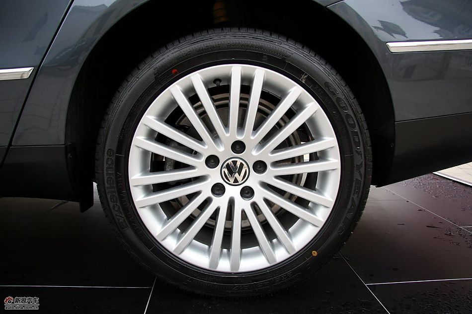 2011款迈腾2.0TSI外观实拍