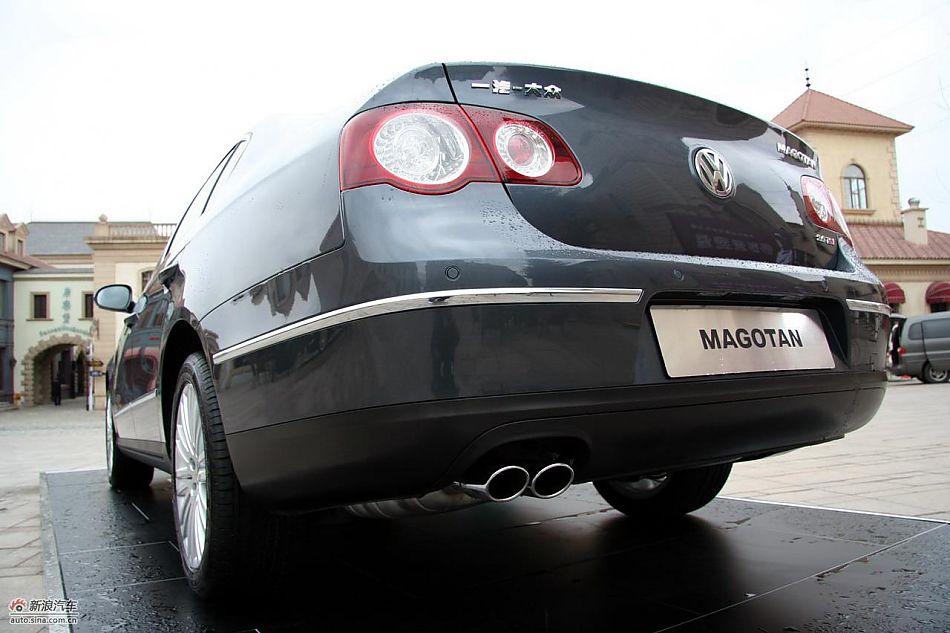 2011款迈腾2.0TSI外观实拍