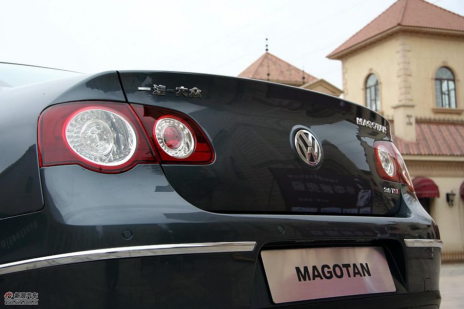 2011款迈腾2.0TSI外观实拍