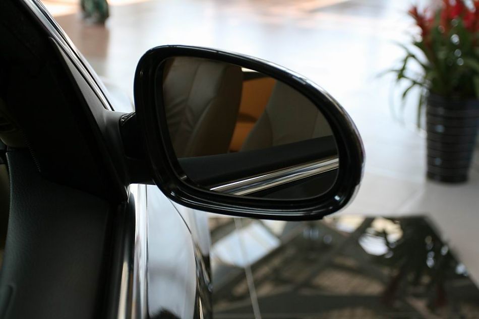 迈腾2.0TSI舒适型手自一体外观