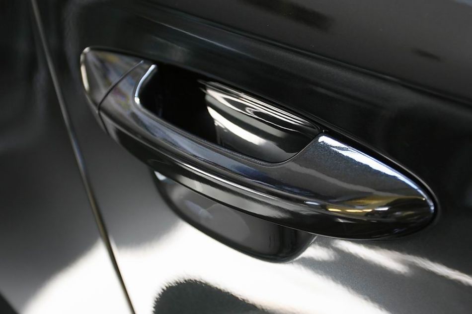 迈腾2.0TSI舒适型手自一体外观