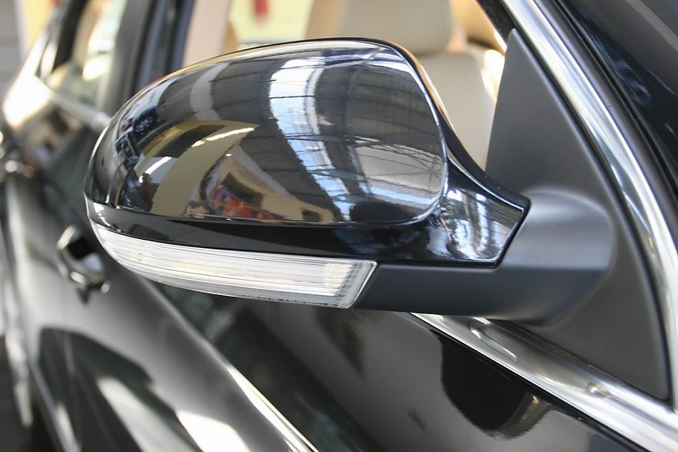 迈腾2.0TSI舒适型手自一体外观