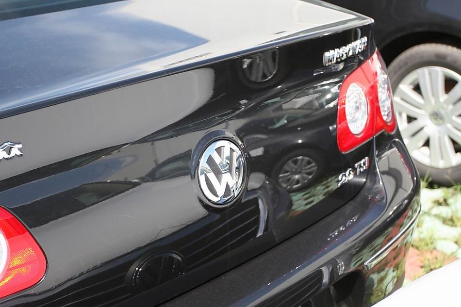 迈腾2.0TSI舒适型手自一体外观