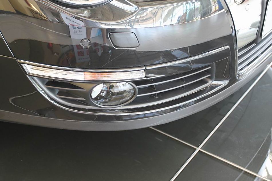 迈腾2.0TSI舒适型手自一体外观