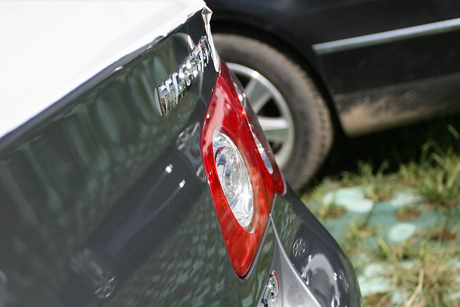 迈腾1.8TSI舒适型手动版外观