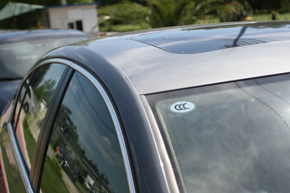 迈腾1.8TSI舒适型手动版外观