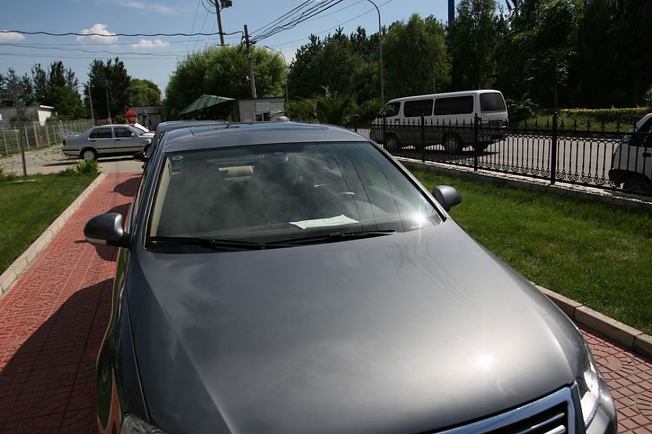 迈腾1.8TSI舒适型手动版外观