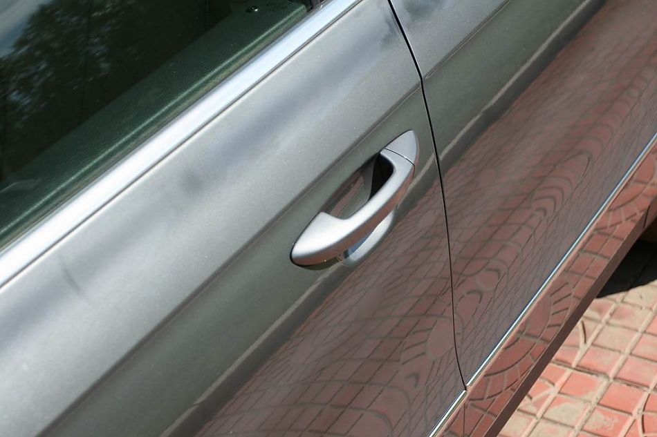 迈腾1.8TSI舒适型手动版外观