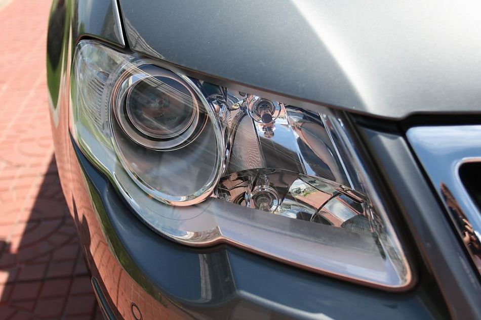 迈腾1.8TSI舒适型手动版外观