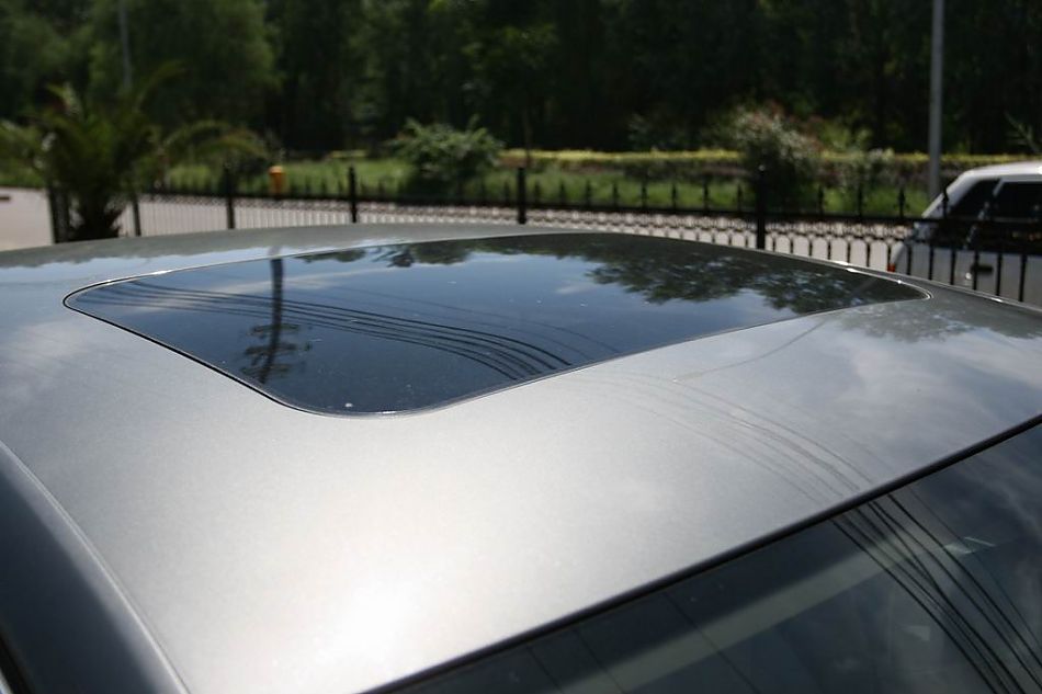 迈腾1.8TSI舒适型手动版外观