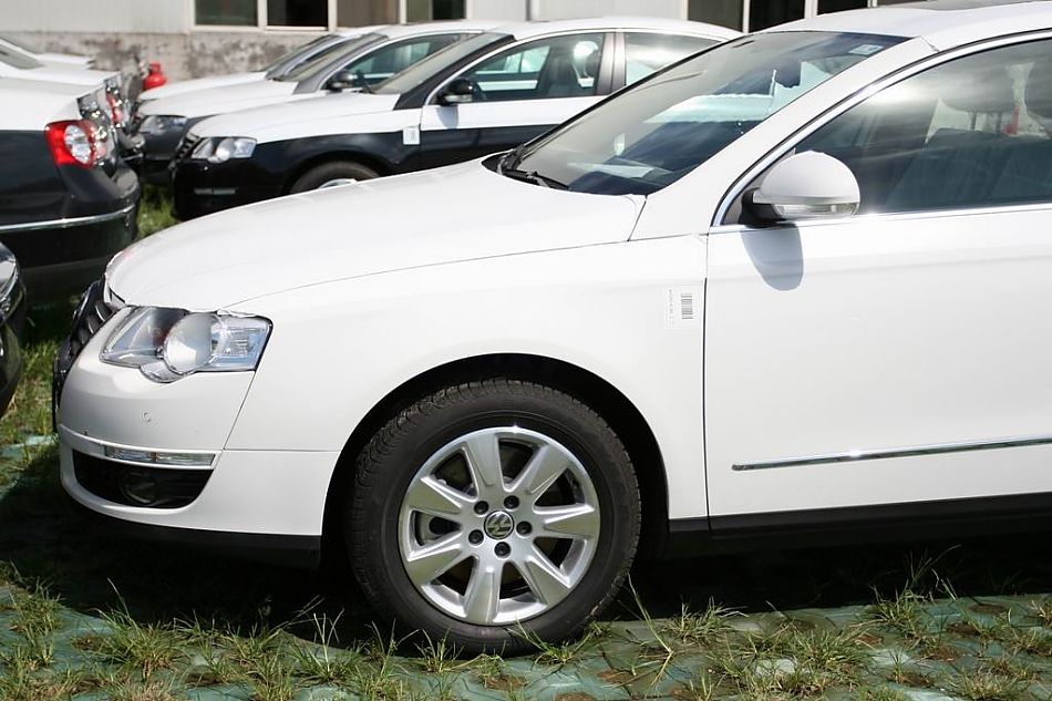 迈腾1.8TSI舒适型手自一体外观