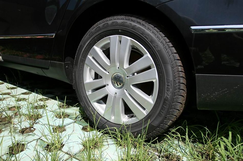 迈腾1.8TSI舒适型手动版内饰