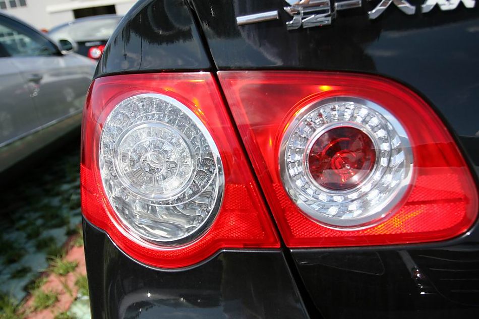 迈腾1.8TSI豪华型外观细节