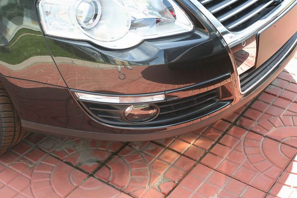 迈腾2.0标准型手动挡外观图