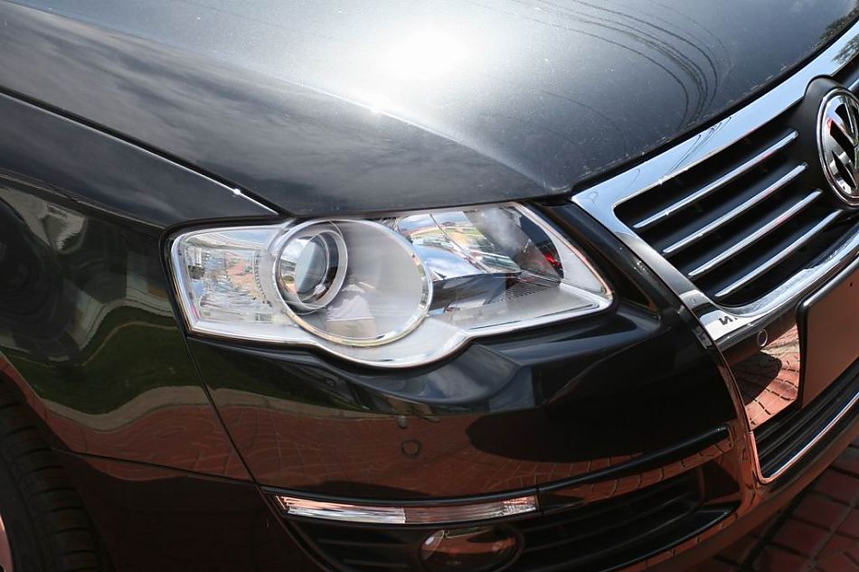 迈腾2.0标准型手动挡外观图